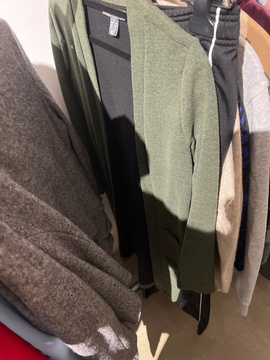 Primark Strickjacke Olivgrün Größe: S