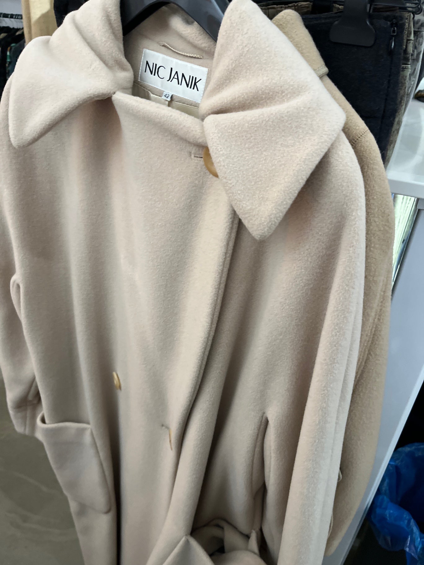 Nic Janik Mantel Beige Größe: 96