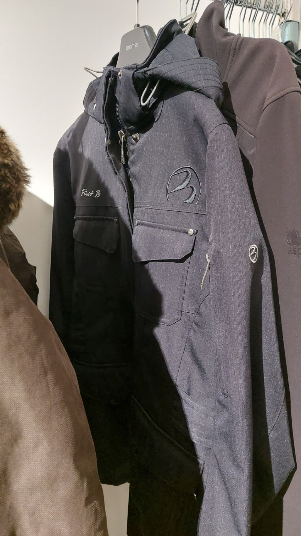 First B Jacke Dunkelblau Größe: 44
