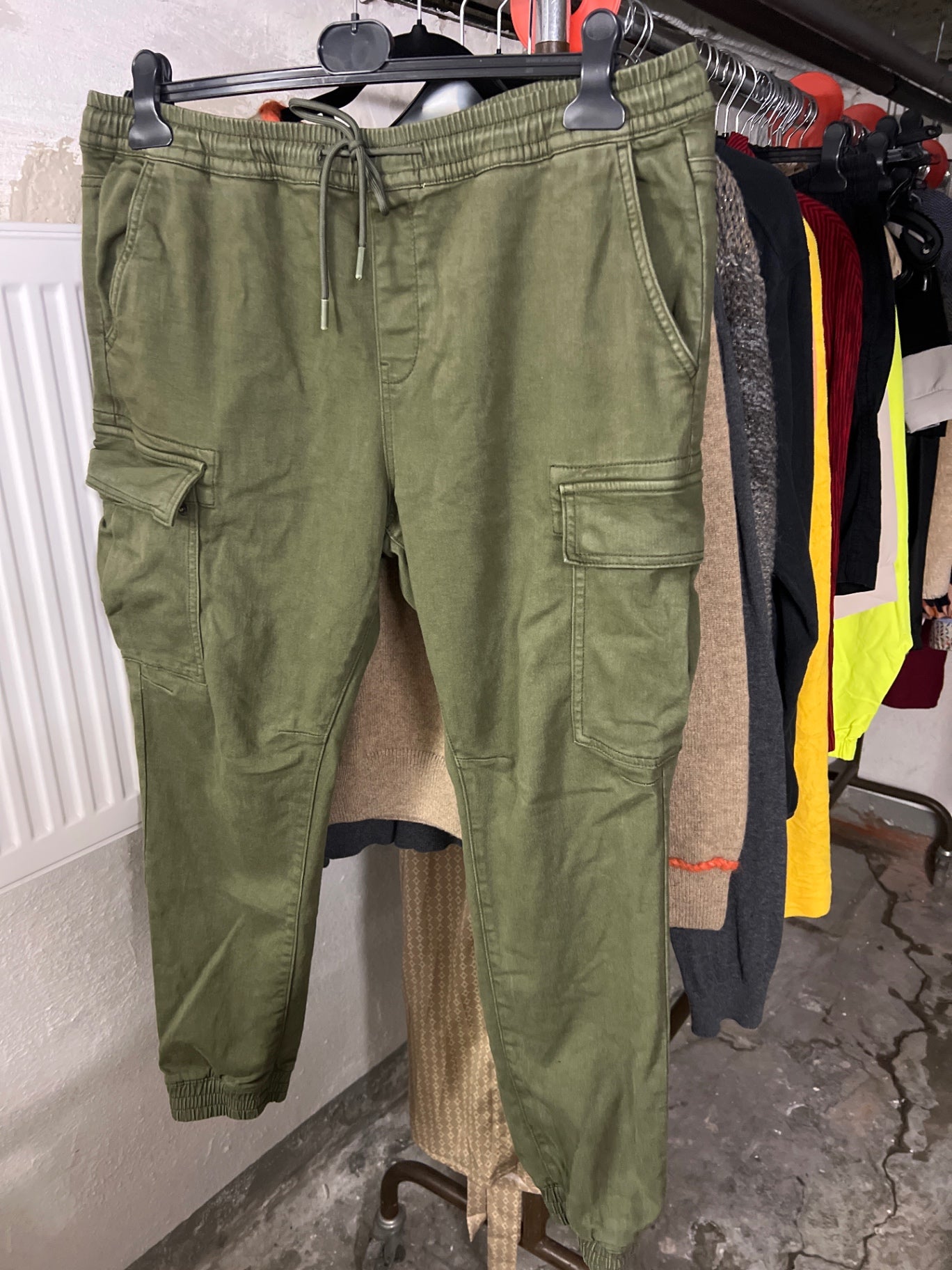 C&A Cargo-Hose Olivgrün Größe: W32