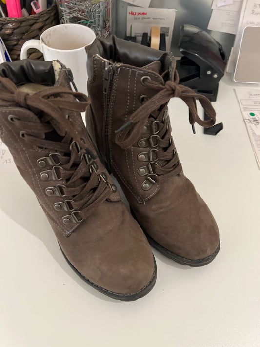 Spicy! Stiefeletten Braun Größe: 37