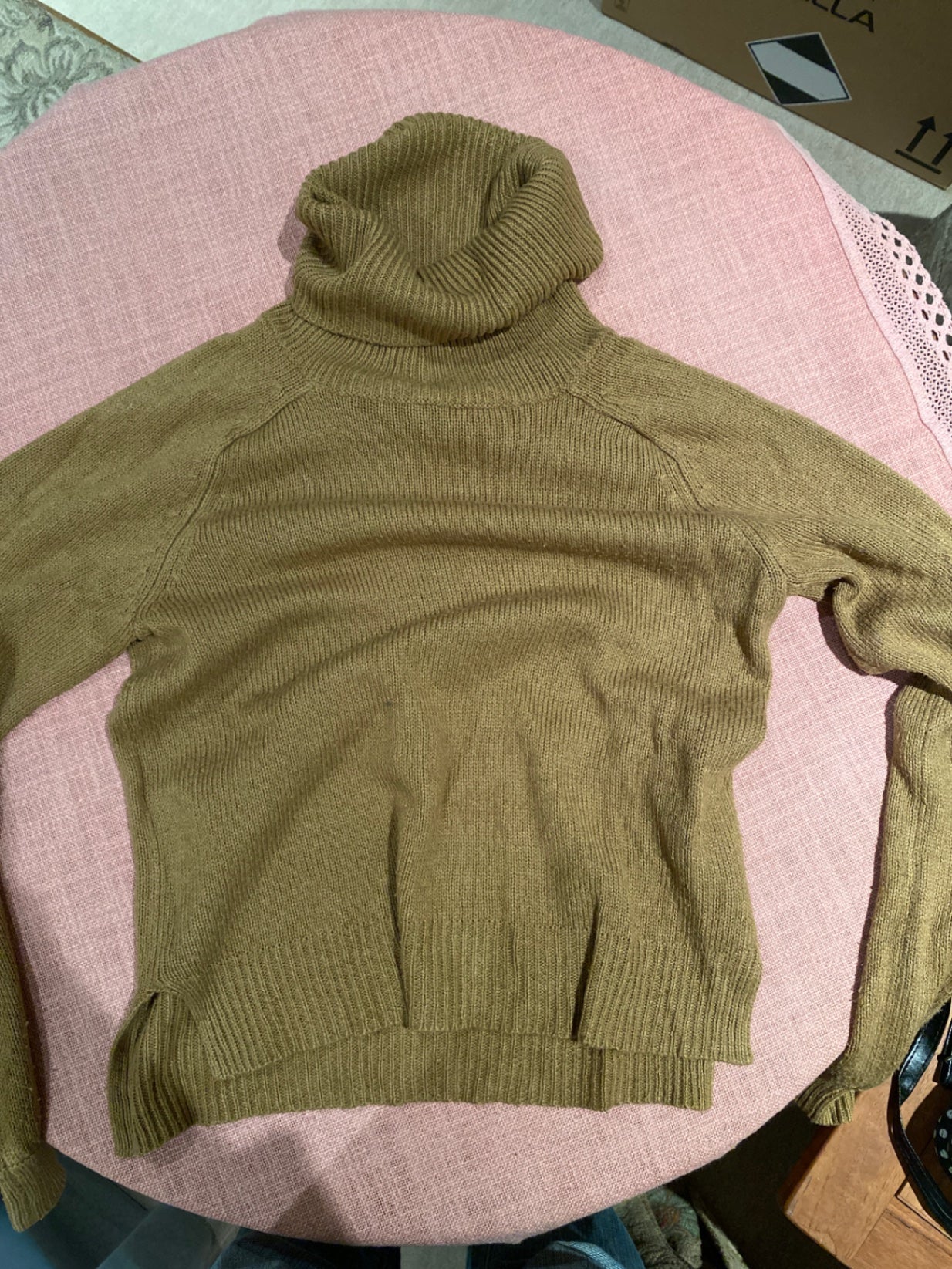Brauner Strickpulli