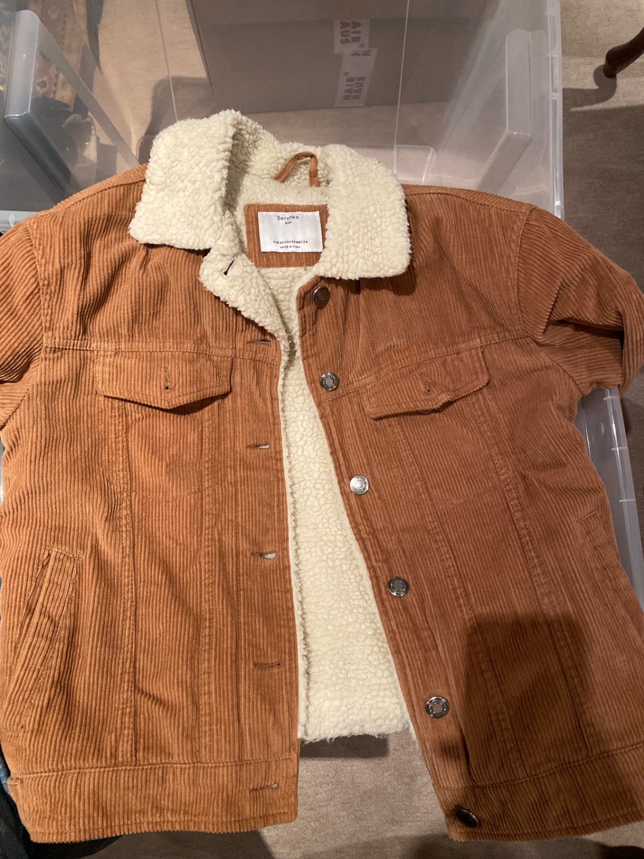 Bershka Cordjacke Hellbraun