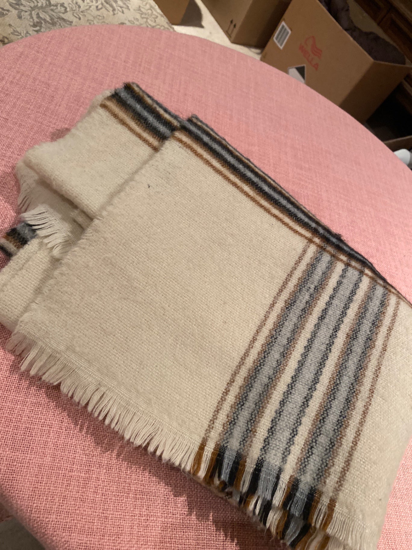 Beiger Schal Blau/Braun Muster