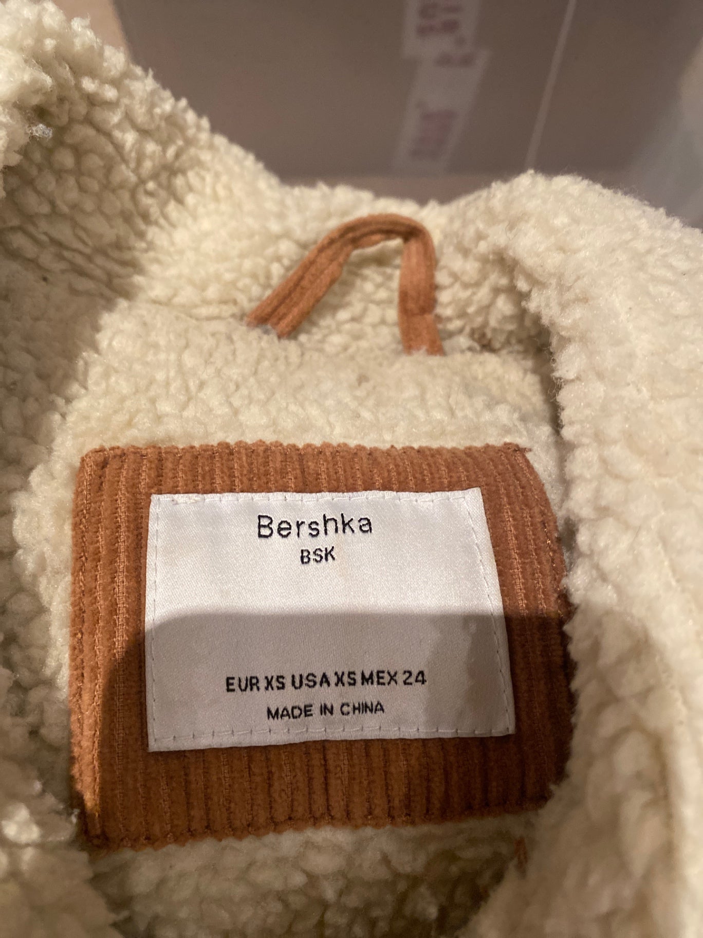Bershka Cordjacke Hellbraun