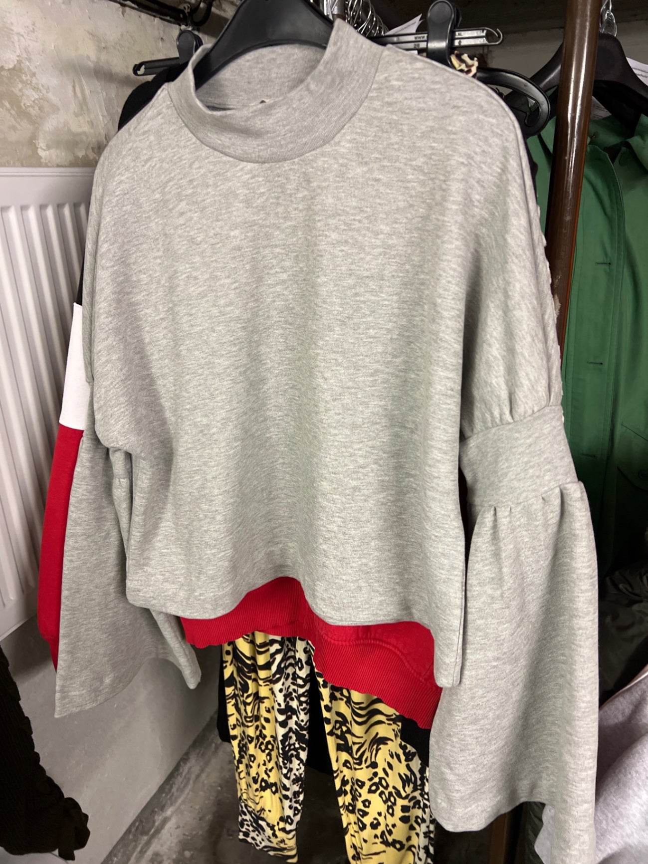 H&M Pullover Grau Größe: 36