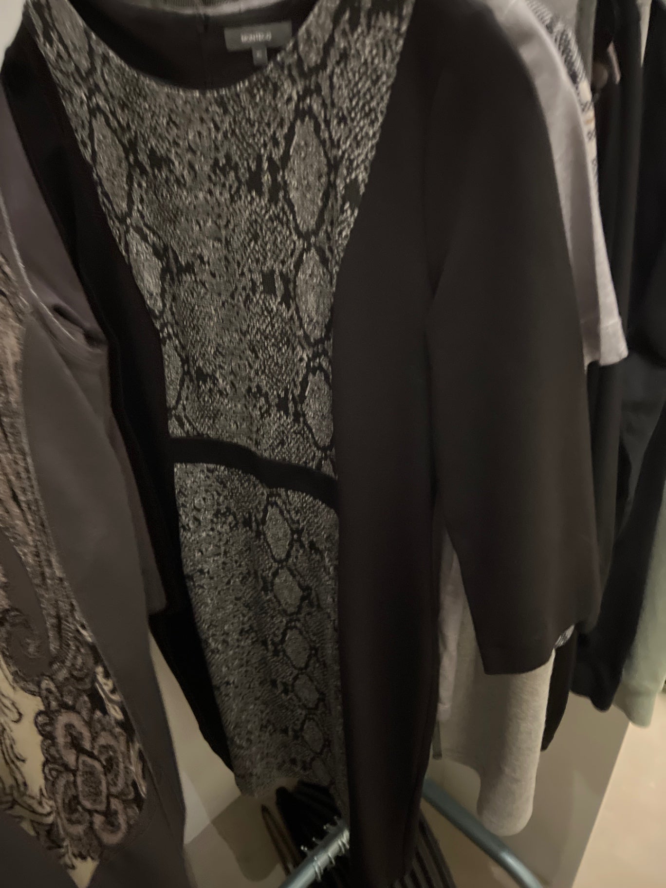 Montego Kleid Schwarz und Grau Größe: 40
