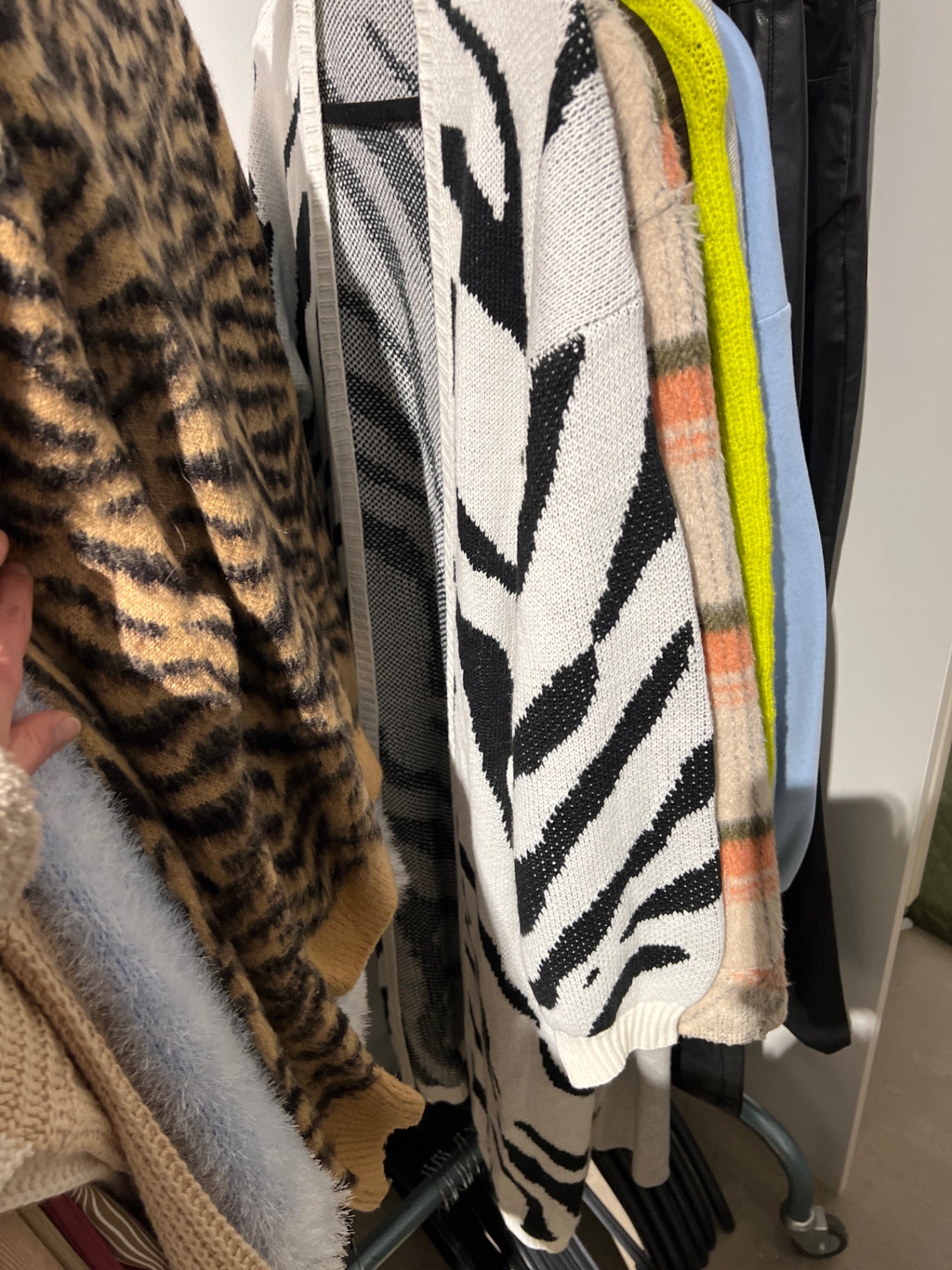 Zebra Strick Cardigan Größe: M / L