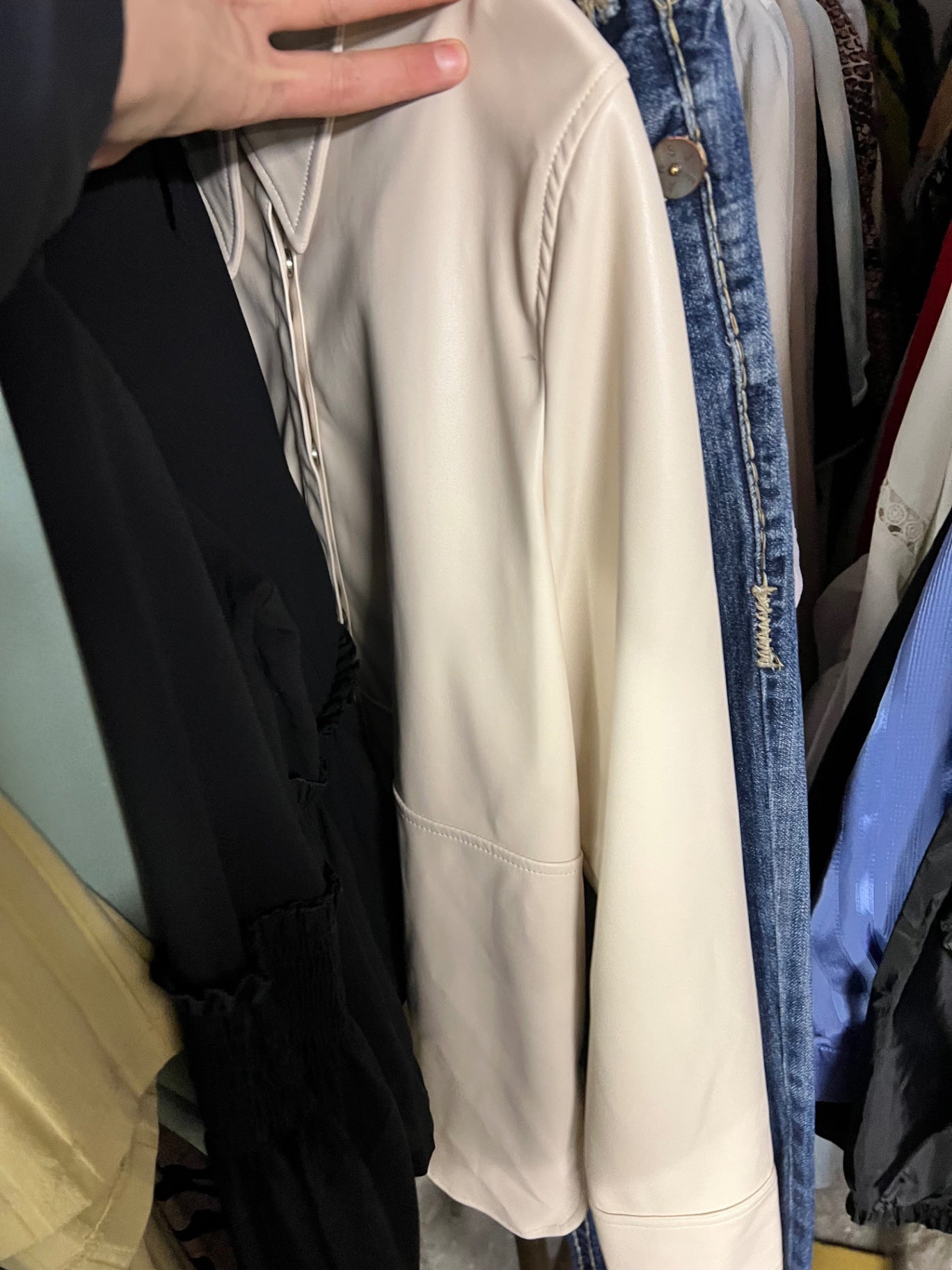Gina Tricot Leder Hemd Größe: 40