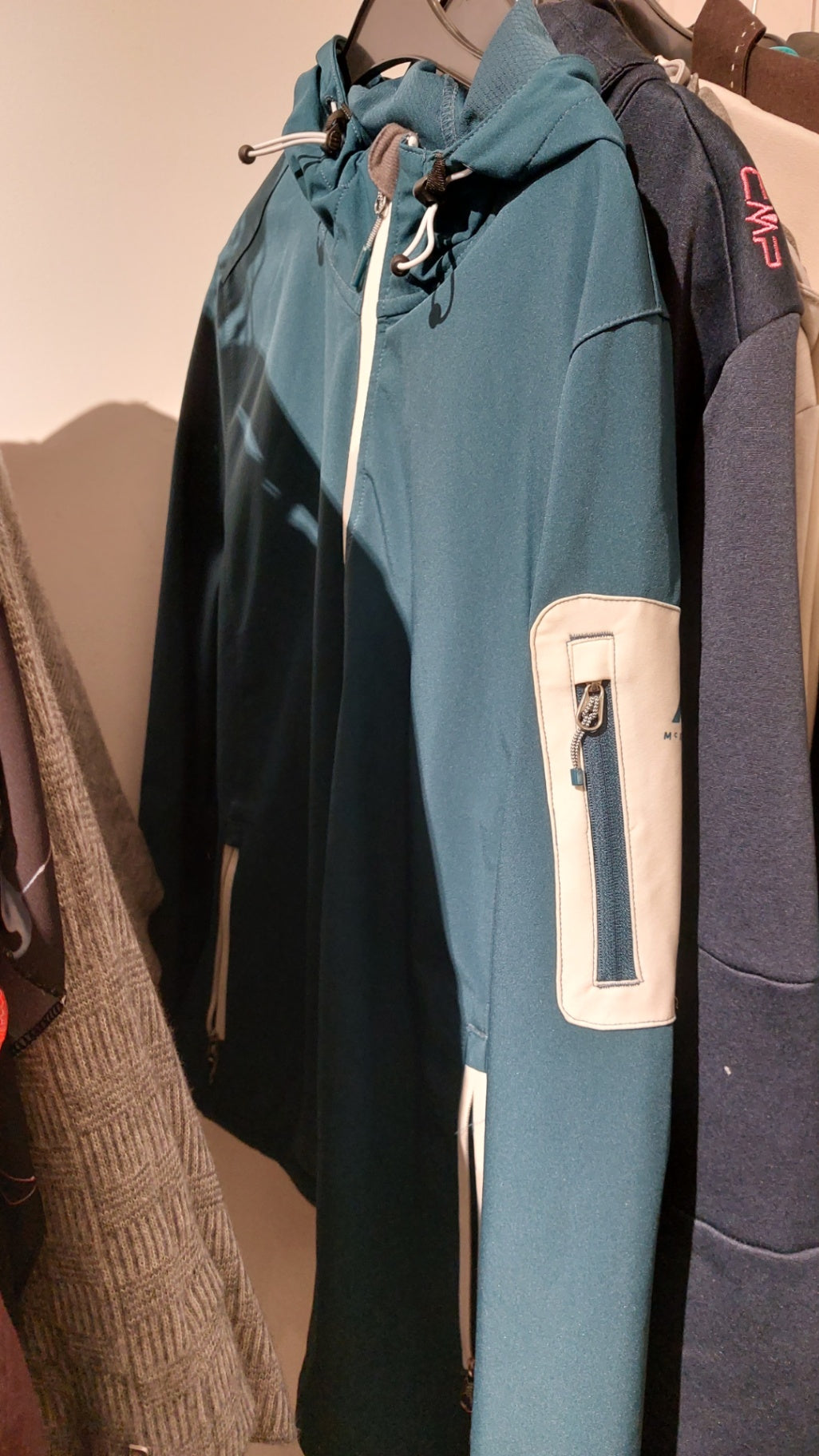 McKinley Jacke Größe: 44