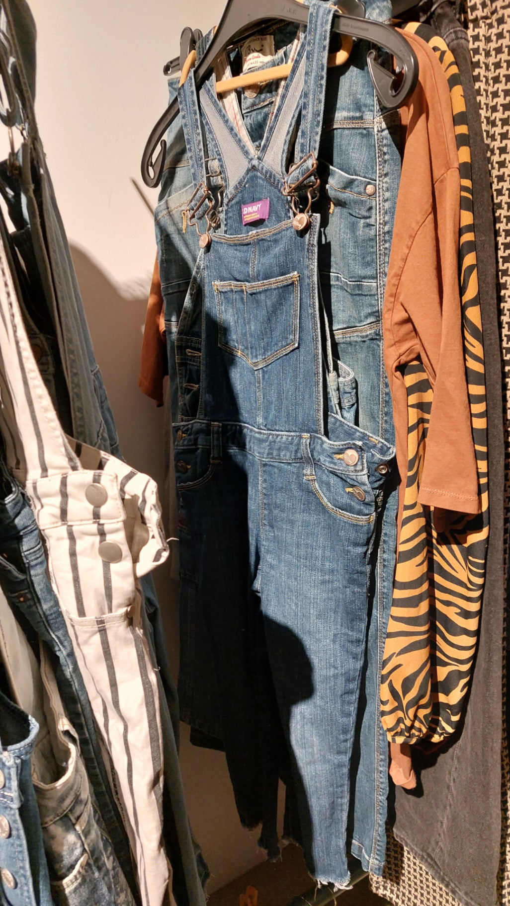 Old Navy Latzhose Größe: 7-8 J.