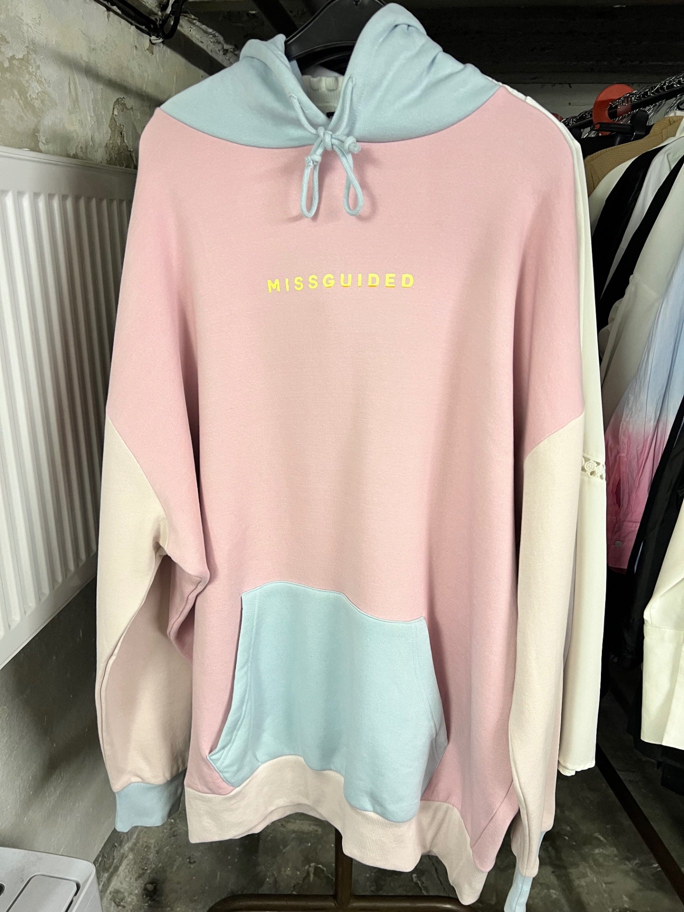 Missguided Hoodie Größe: 40