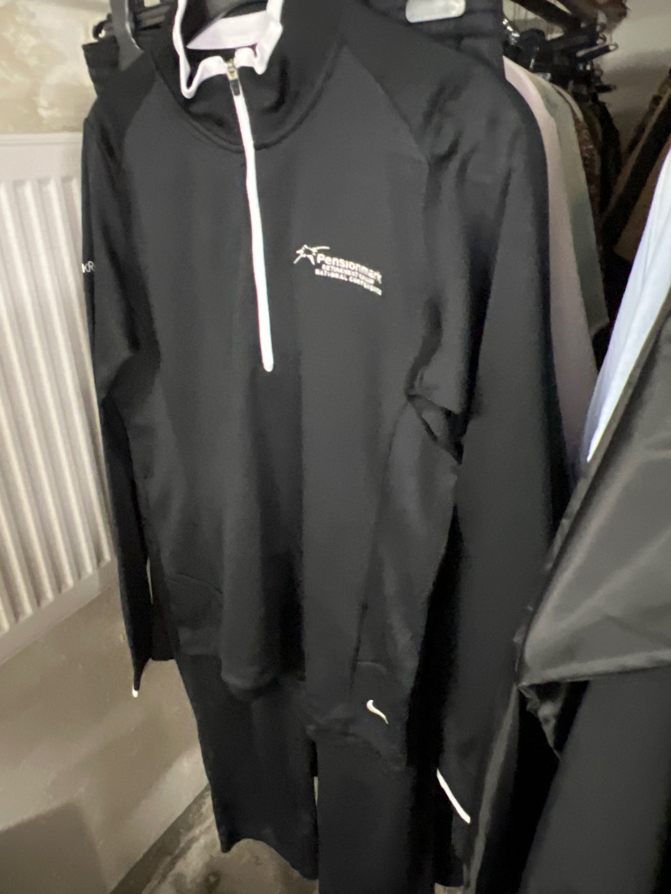 Nike Oberteil (Bestickt) Größe: M