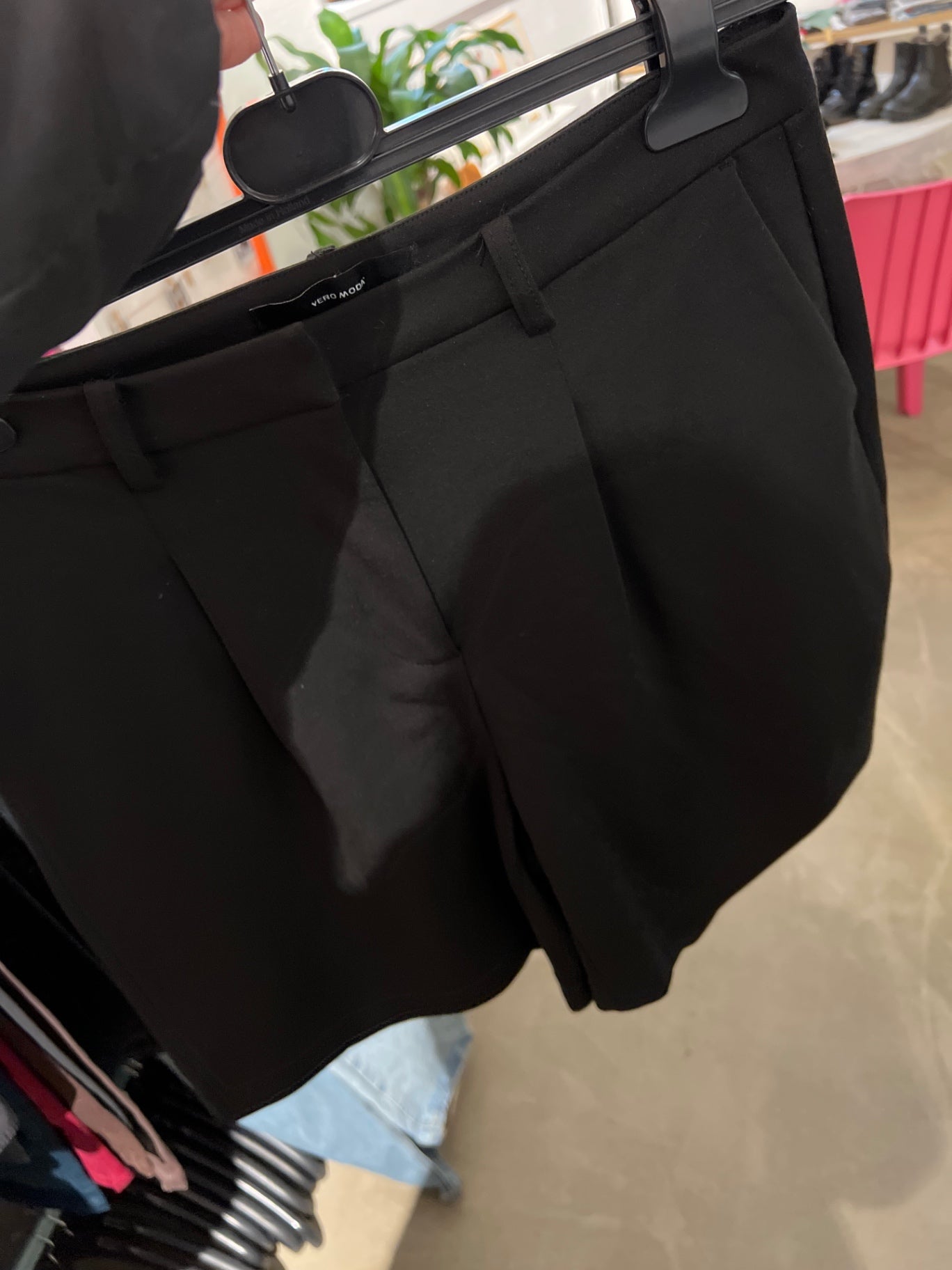 Vero Moda Shorts Größe: L