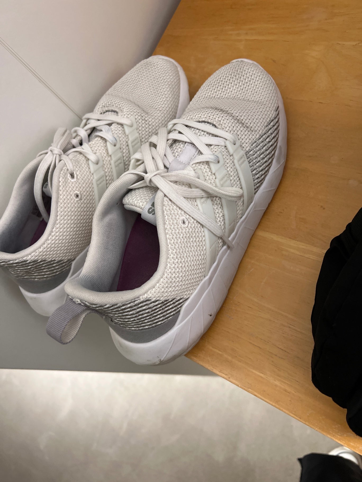 Adidas Sneaker Größe: 43,5