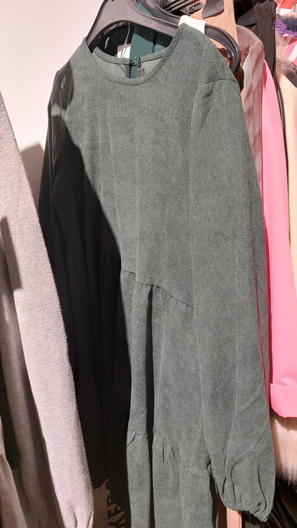Kleid Größe: M