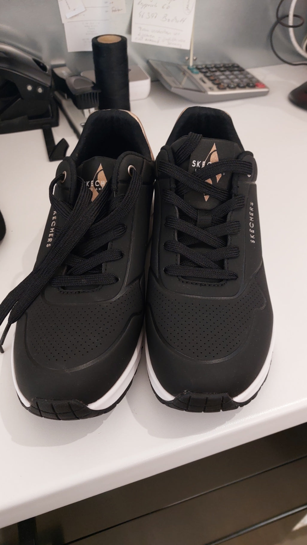 Skechers Sneaker Größe: 39