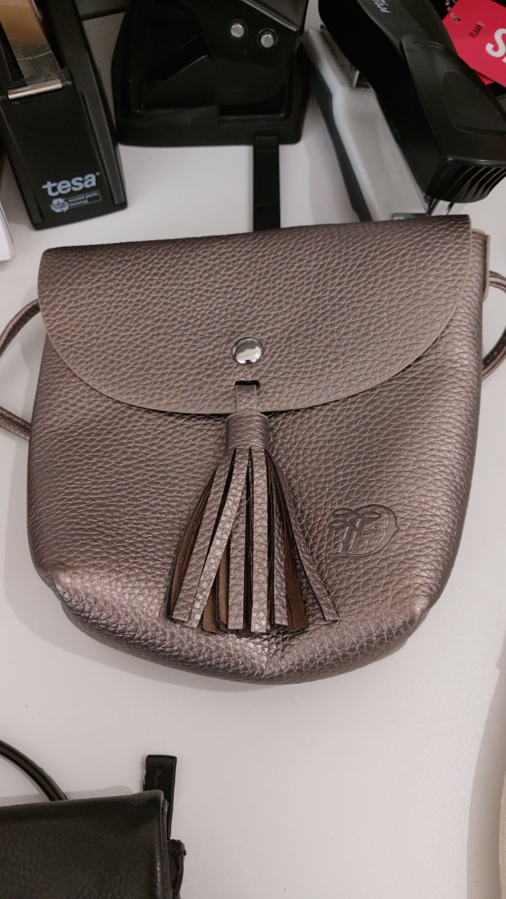 Tasche Messingfarben