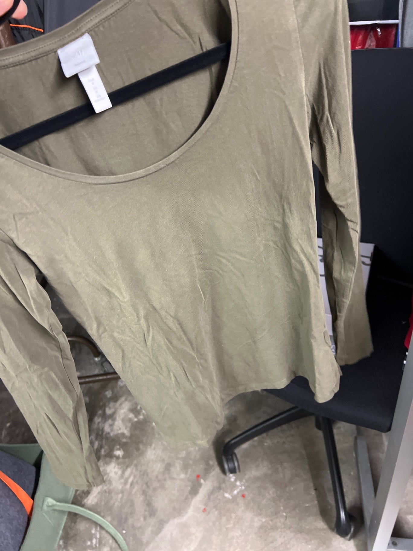 H&M Langarmshirt Olivgrün Größe: M