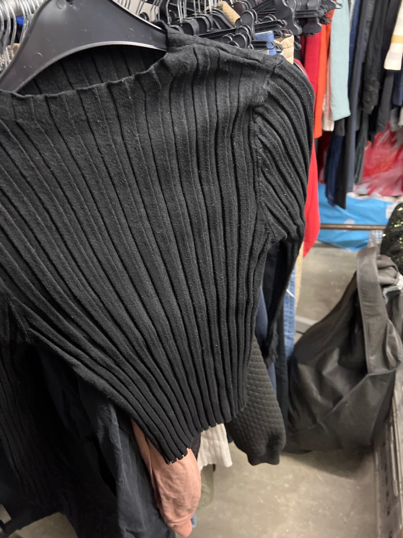 Rippenpulli Schwarz Größe: S