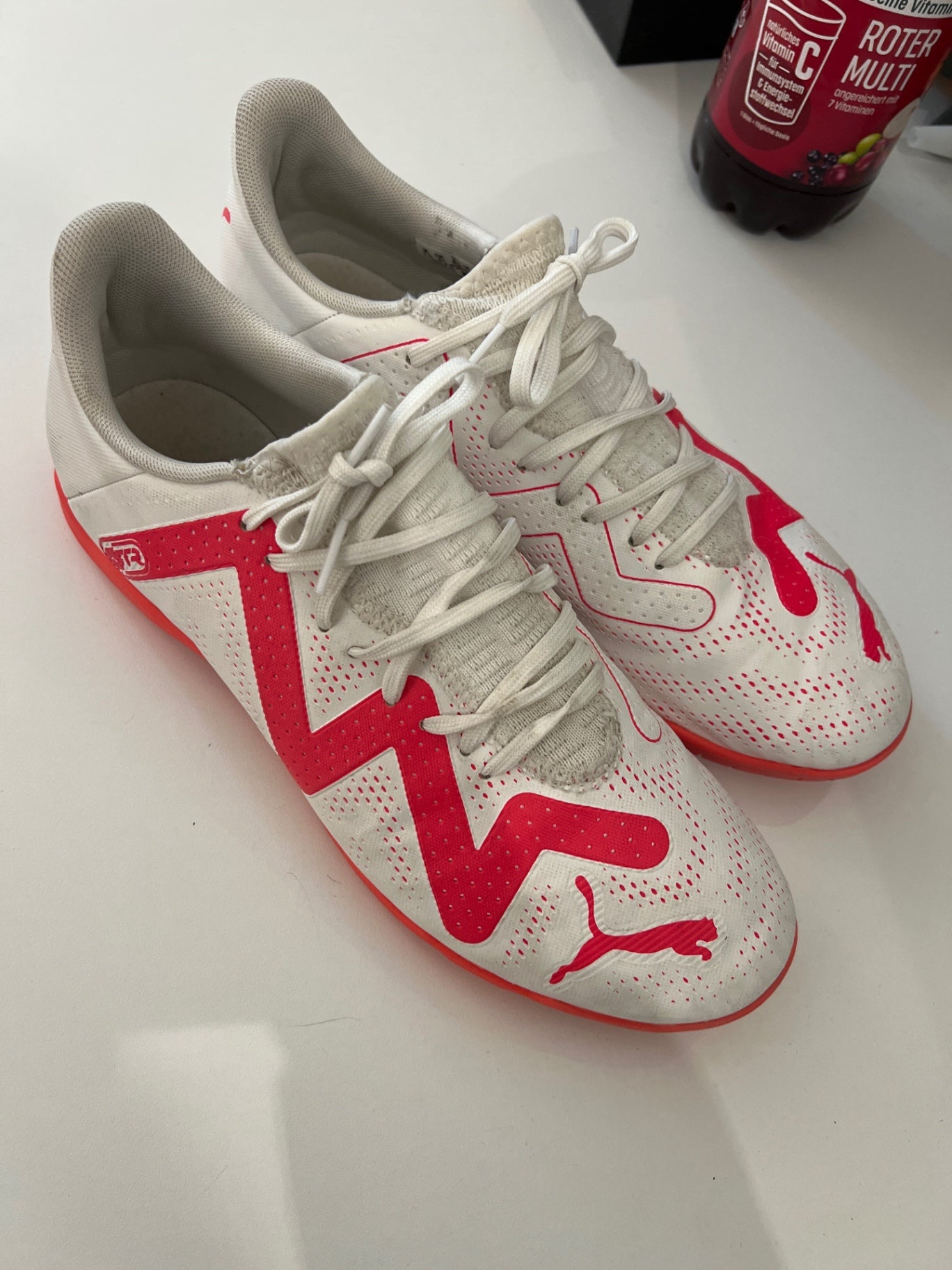 Puma Hallenschuhe Weiß und Pink Größe: 41