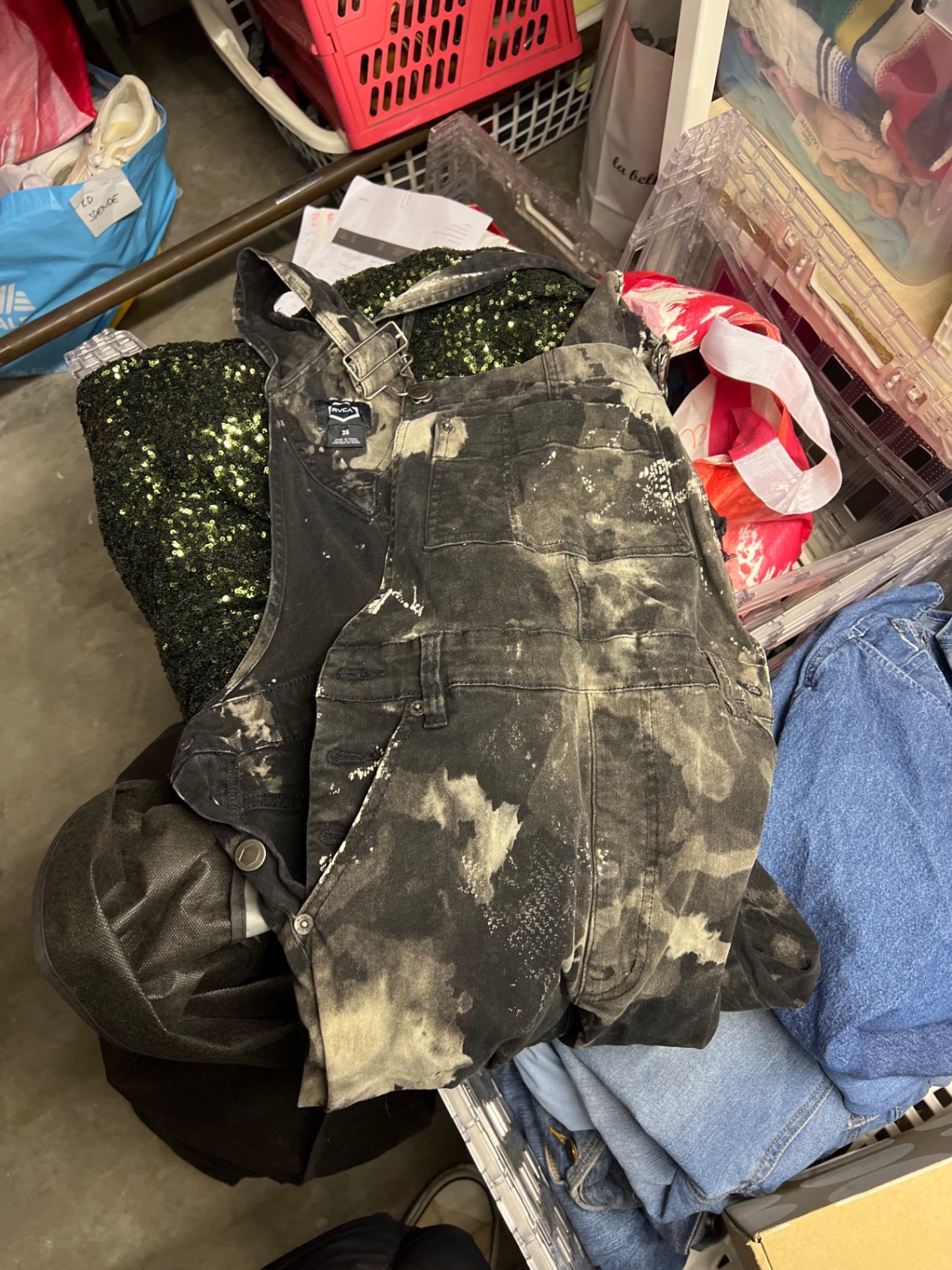 RVCA Latzhose Größe: 26