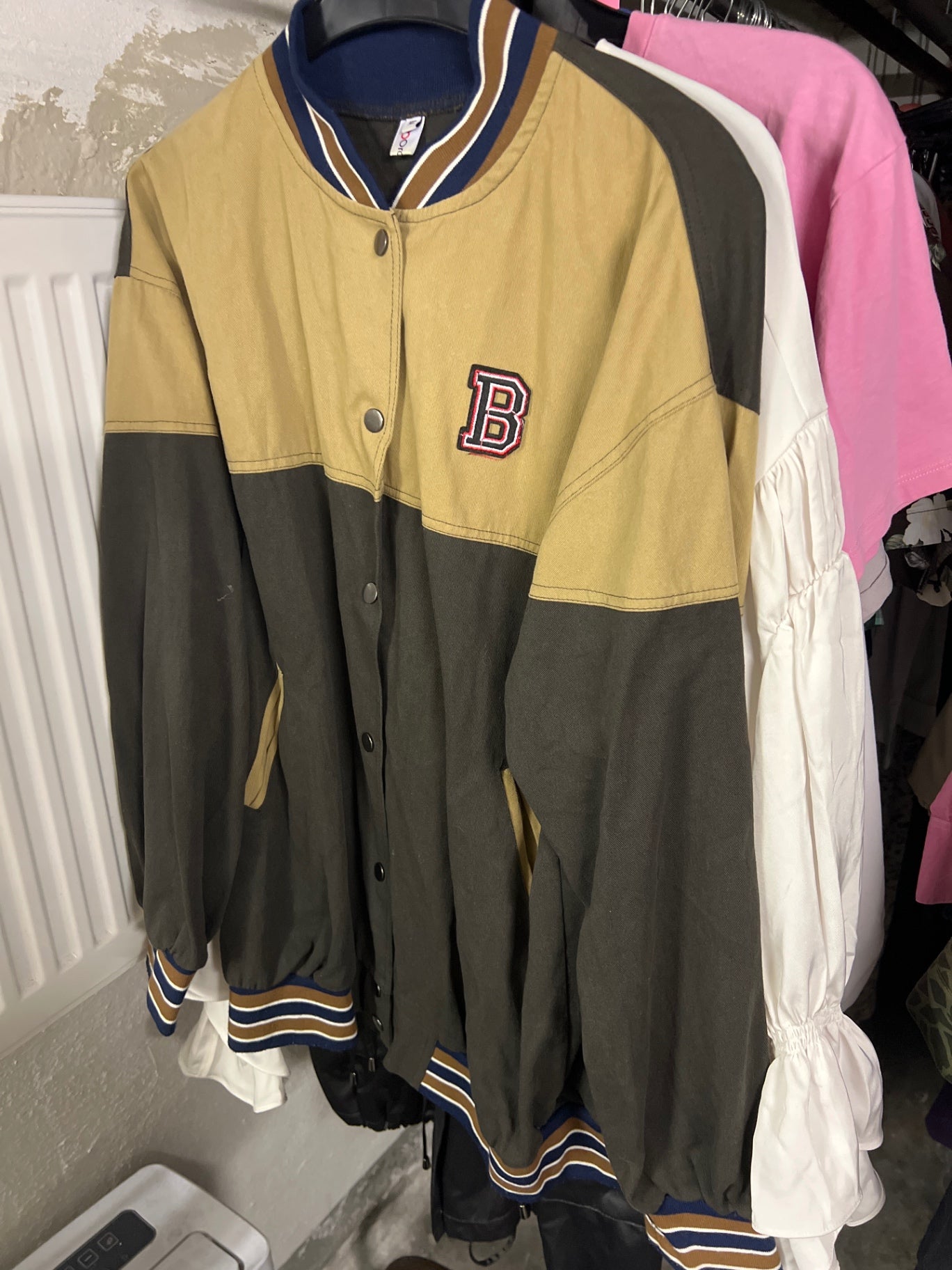 Vintage Jacke Beige und Olivgrün Größe: M
