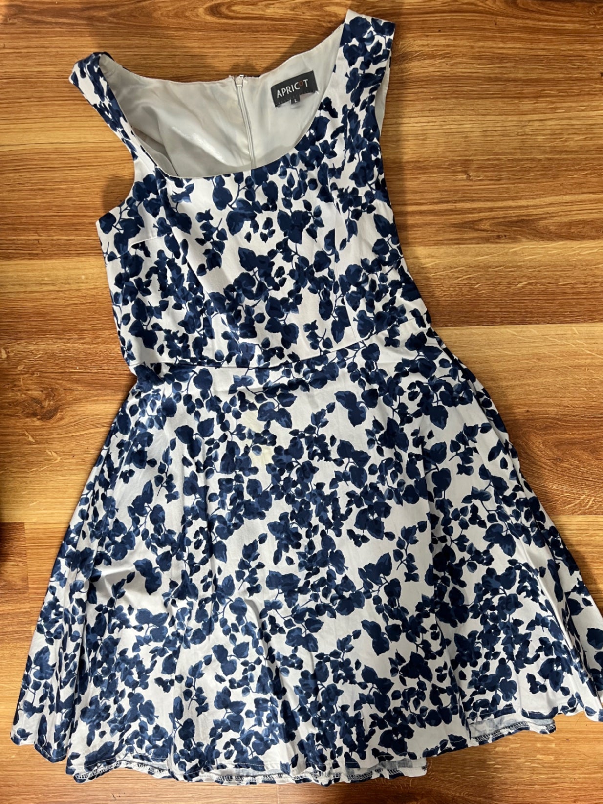 Apricot Kleid Blau mit Blumen Muster Größe: L