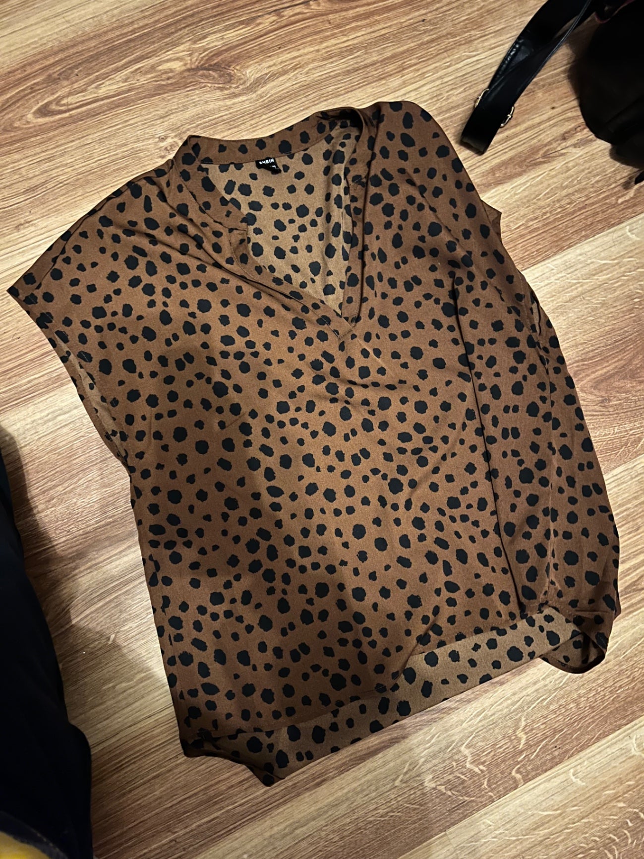 Bluse Braun mit schwarzem Punktmuster Größe: S