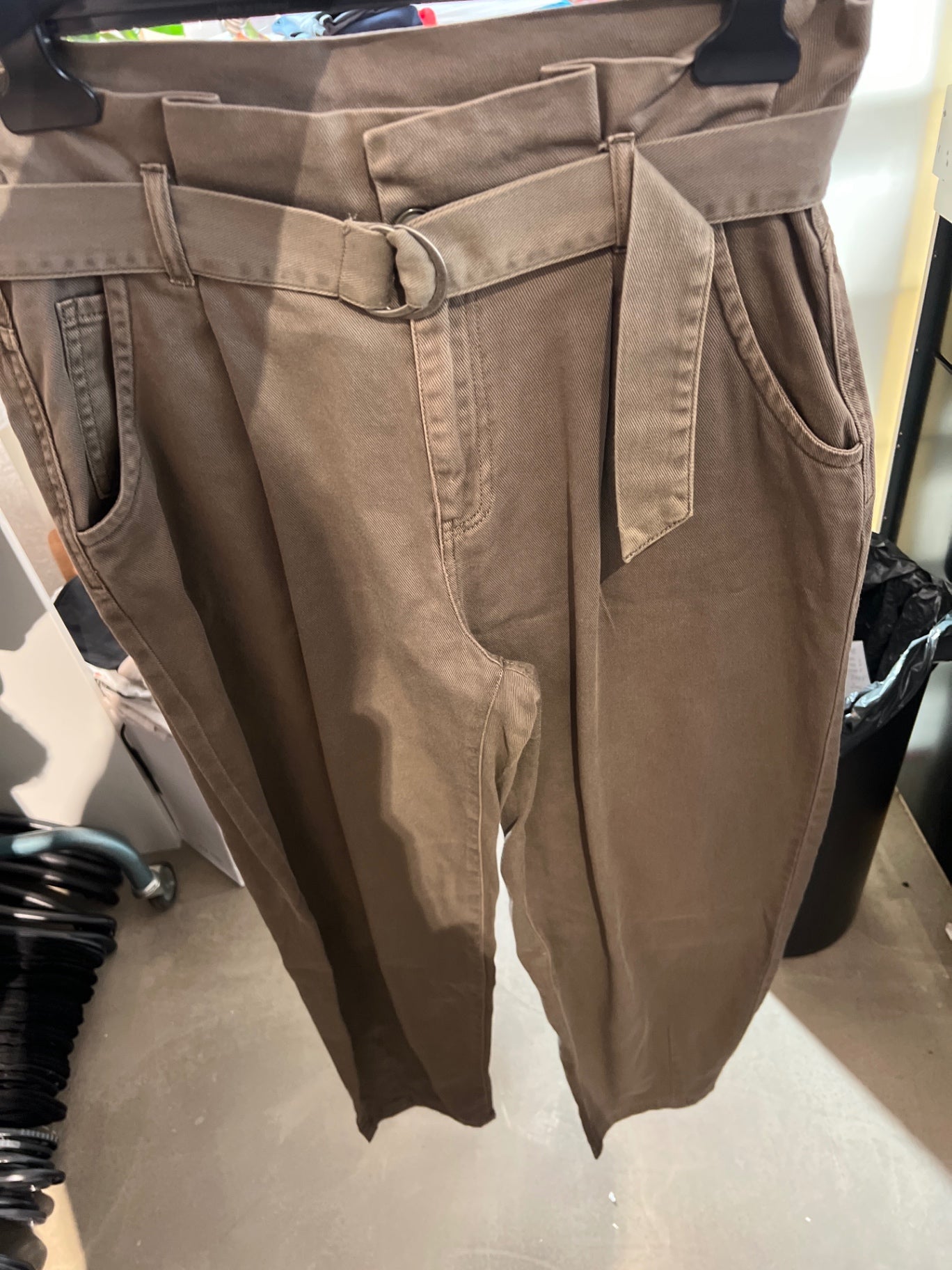 Aware Weite Jeans Oliv Größe: M