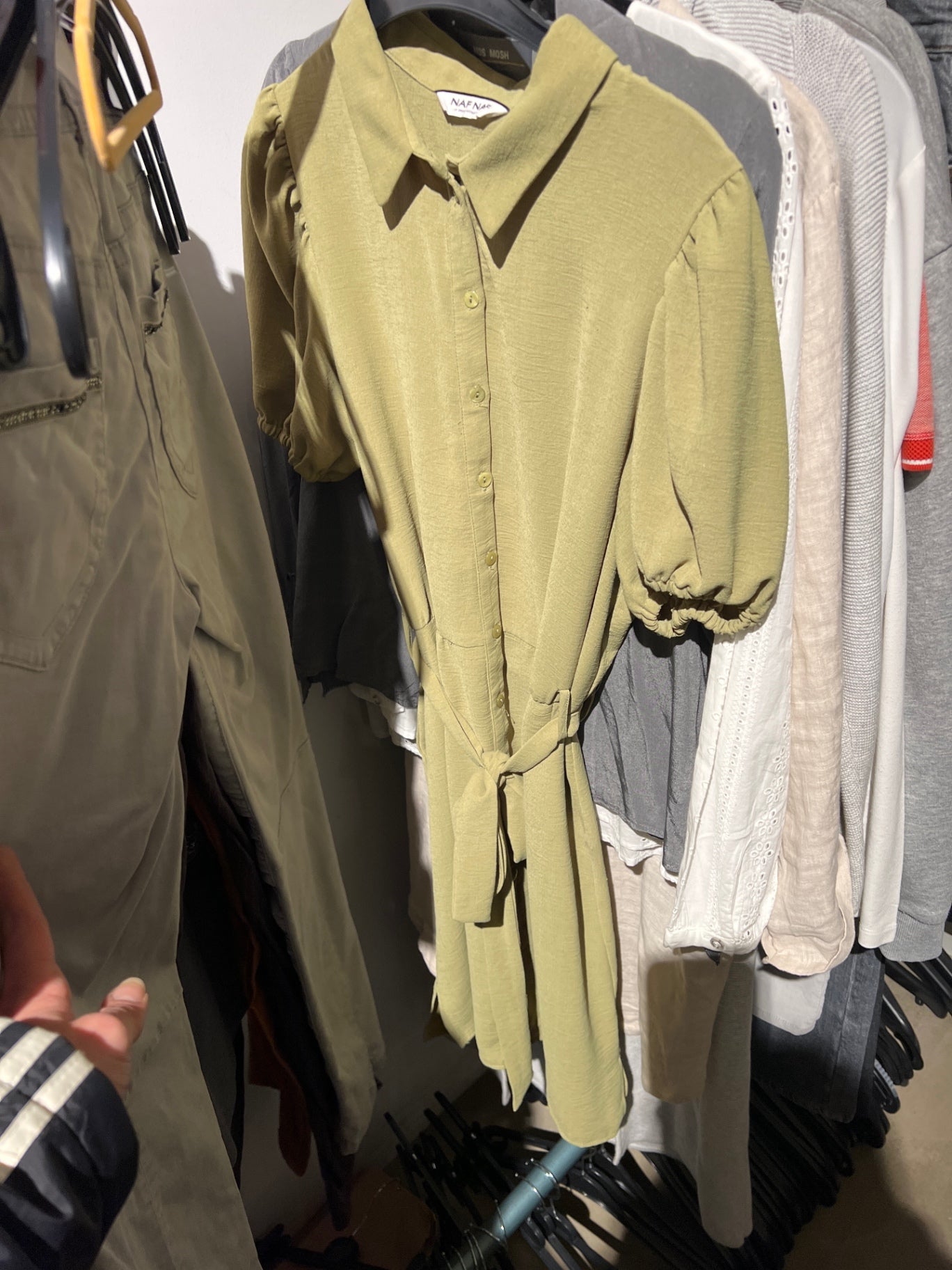NAF NAF Kleid Olivgrün Größe: 42