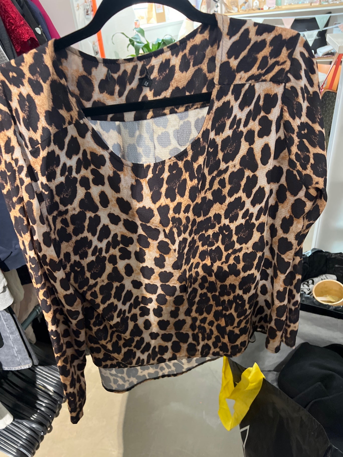 Bluse Braun mit Leopardenmuster Größe: M