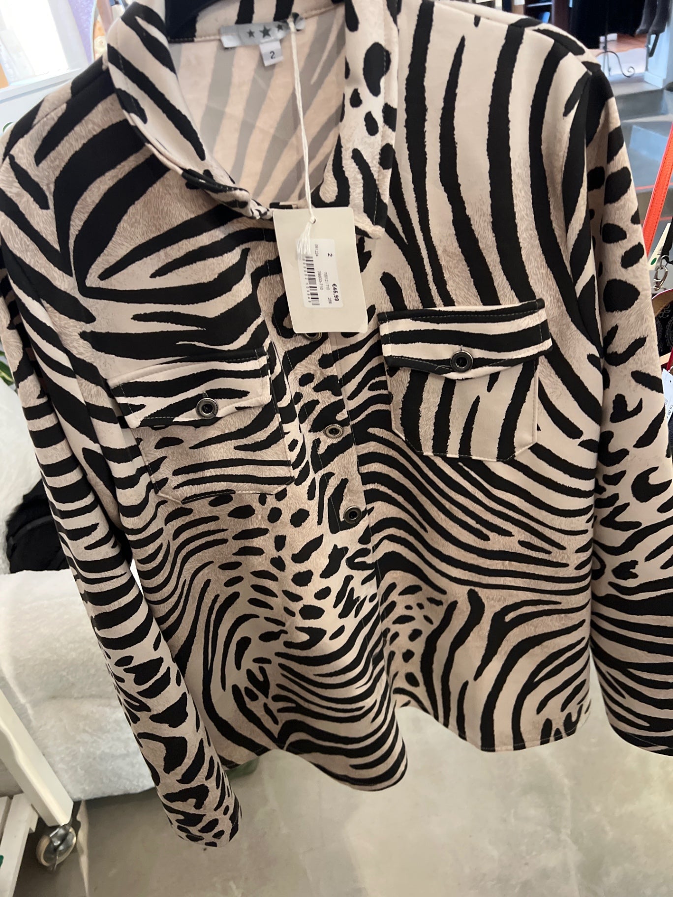 NEU New Collection Hemd Beige und Schwarz Größe: XL