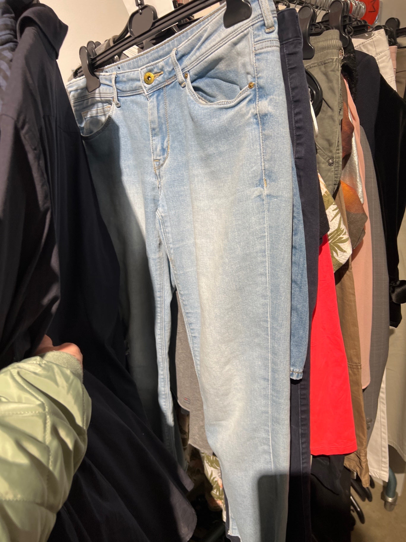 H&M Jeans Hellblau Größe: L