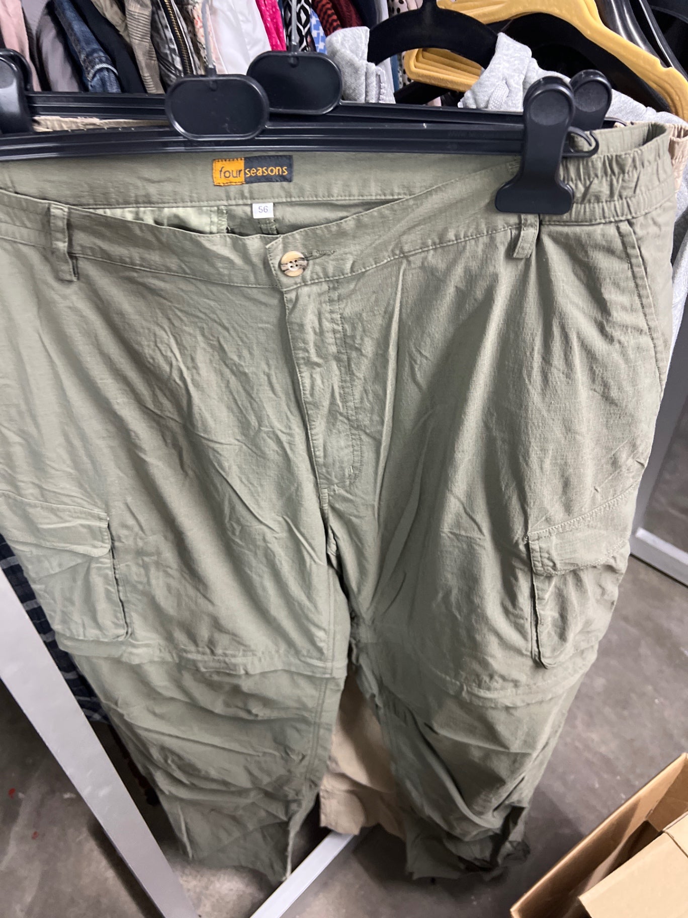 four seasons Hose Beige Größe: 56