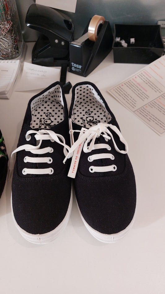 By Koton Sneaker Schwarz Größe: 37