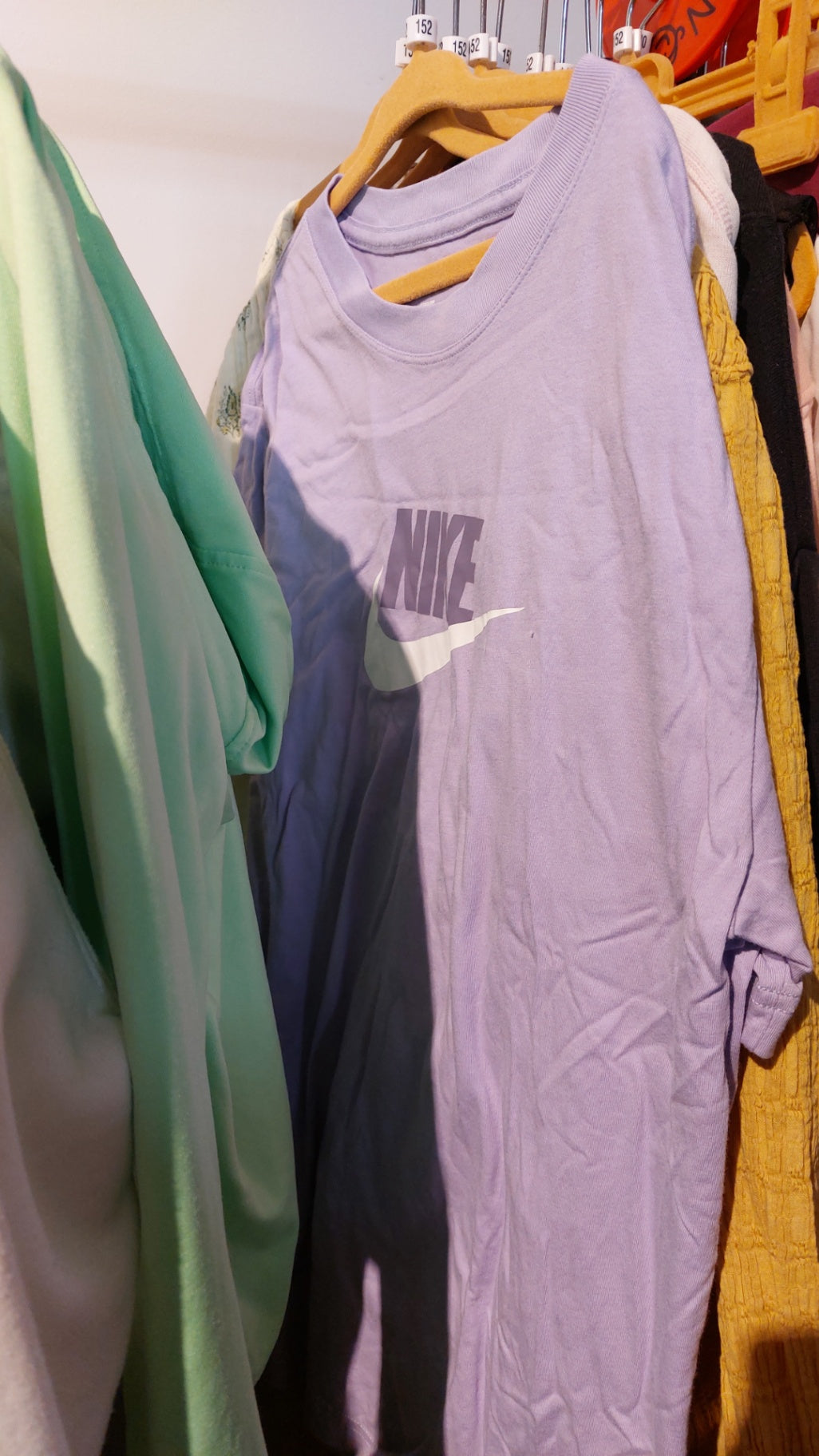Nike T-Shirt Lila Größe: 152