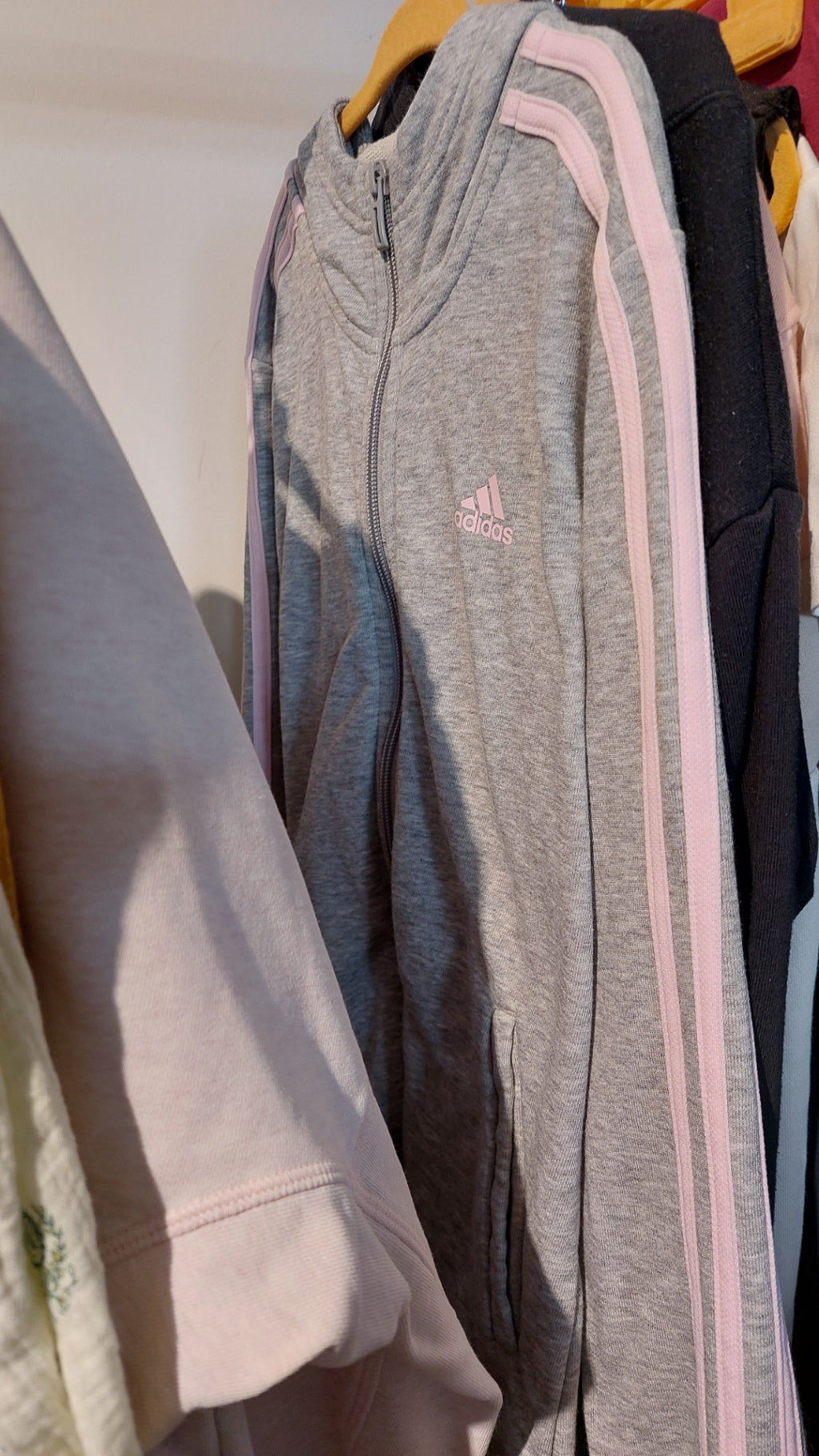 Adidas Jacke Grau/Rosa Größe: 152