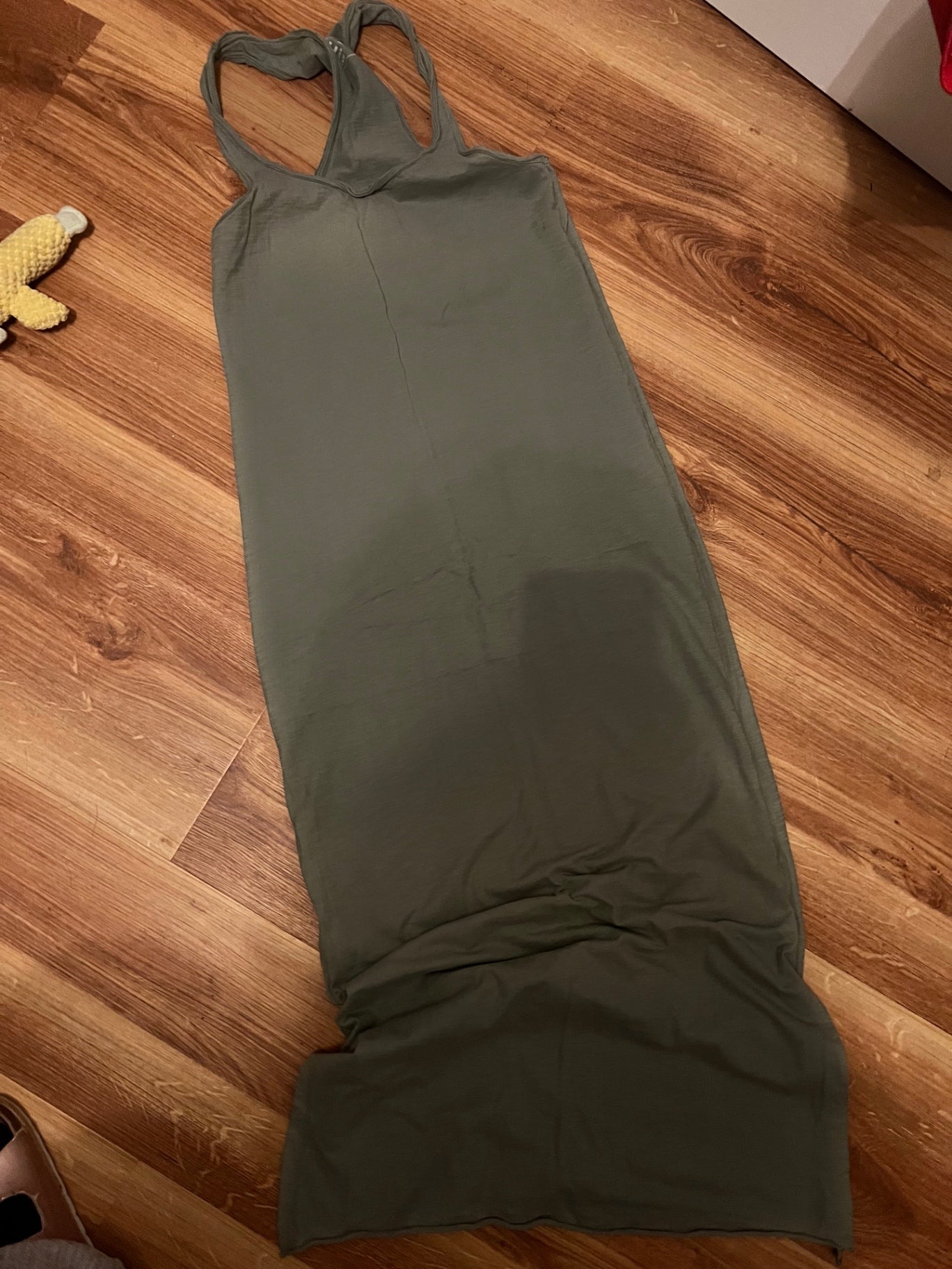 Wiya Maxikleid Olivegrün Größe: S
