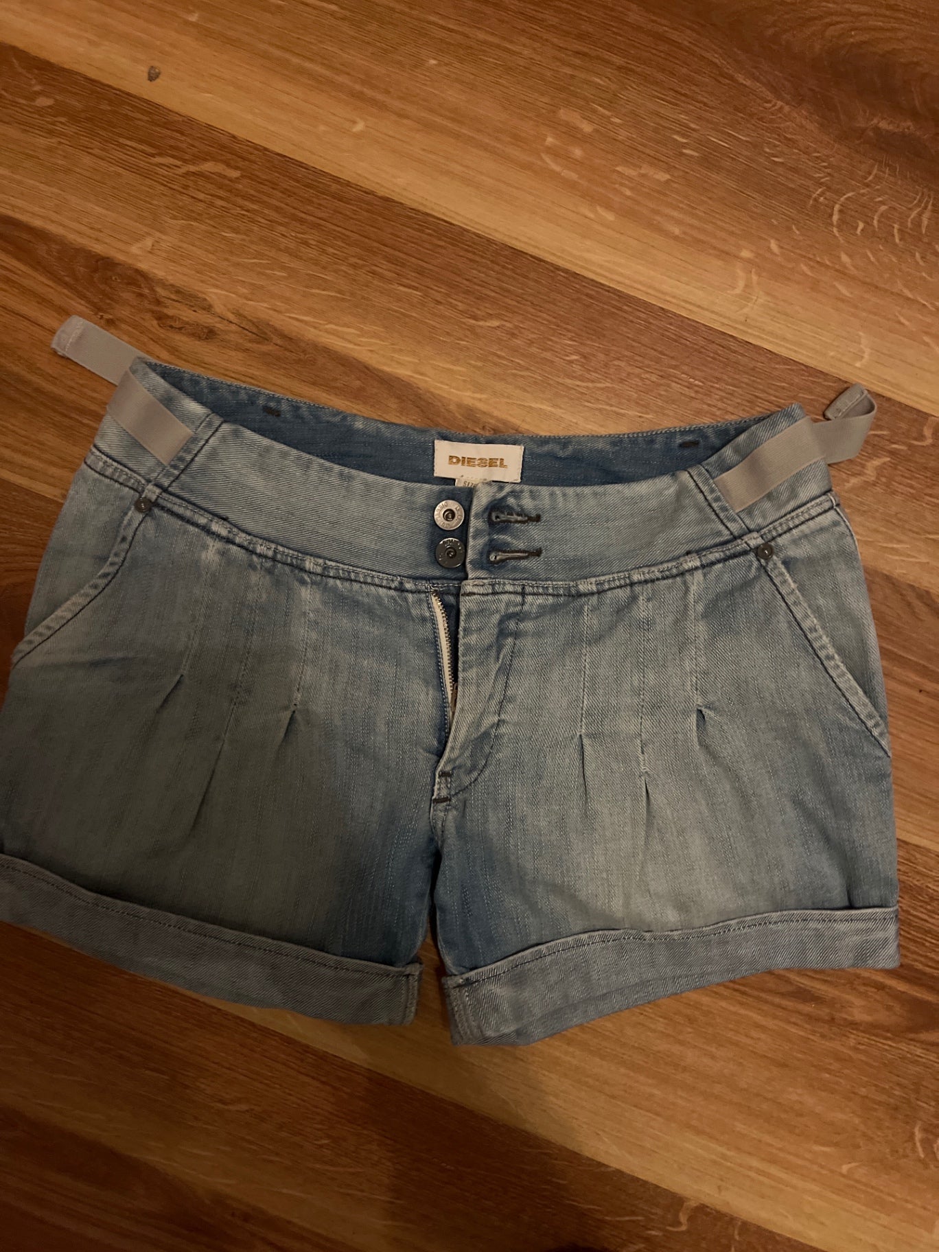 Diesel Shorts Hellblau Größe: 27