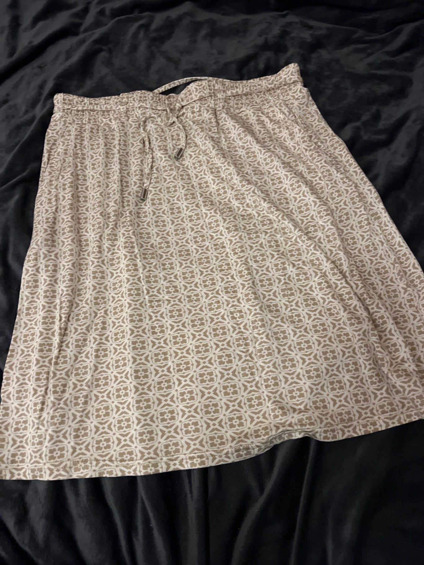 Montego Rock Beige und Weiß Größe: S