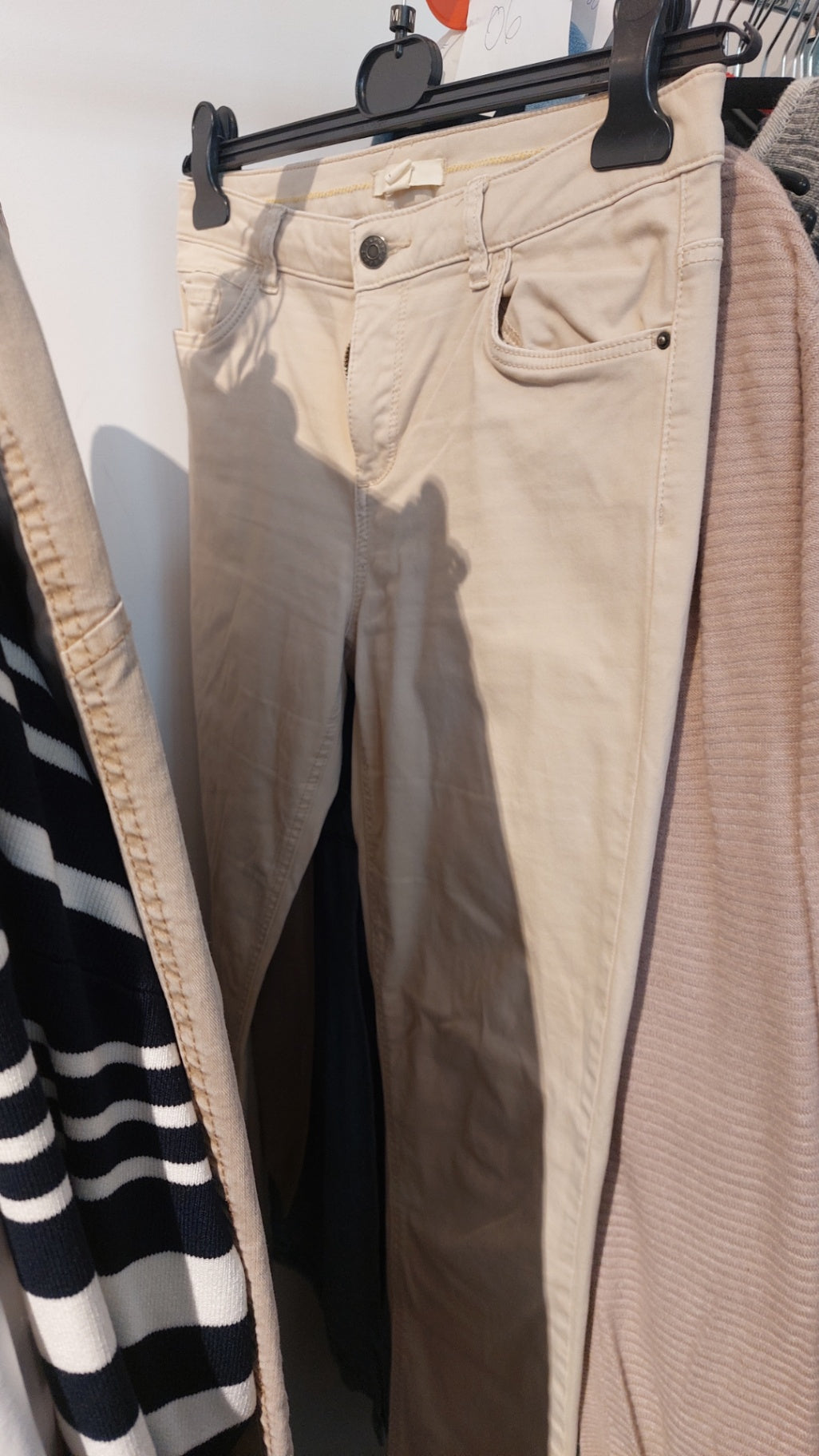 Edc Hose Beige Größe: M