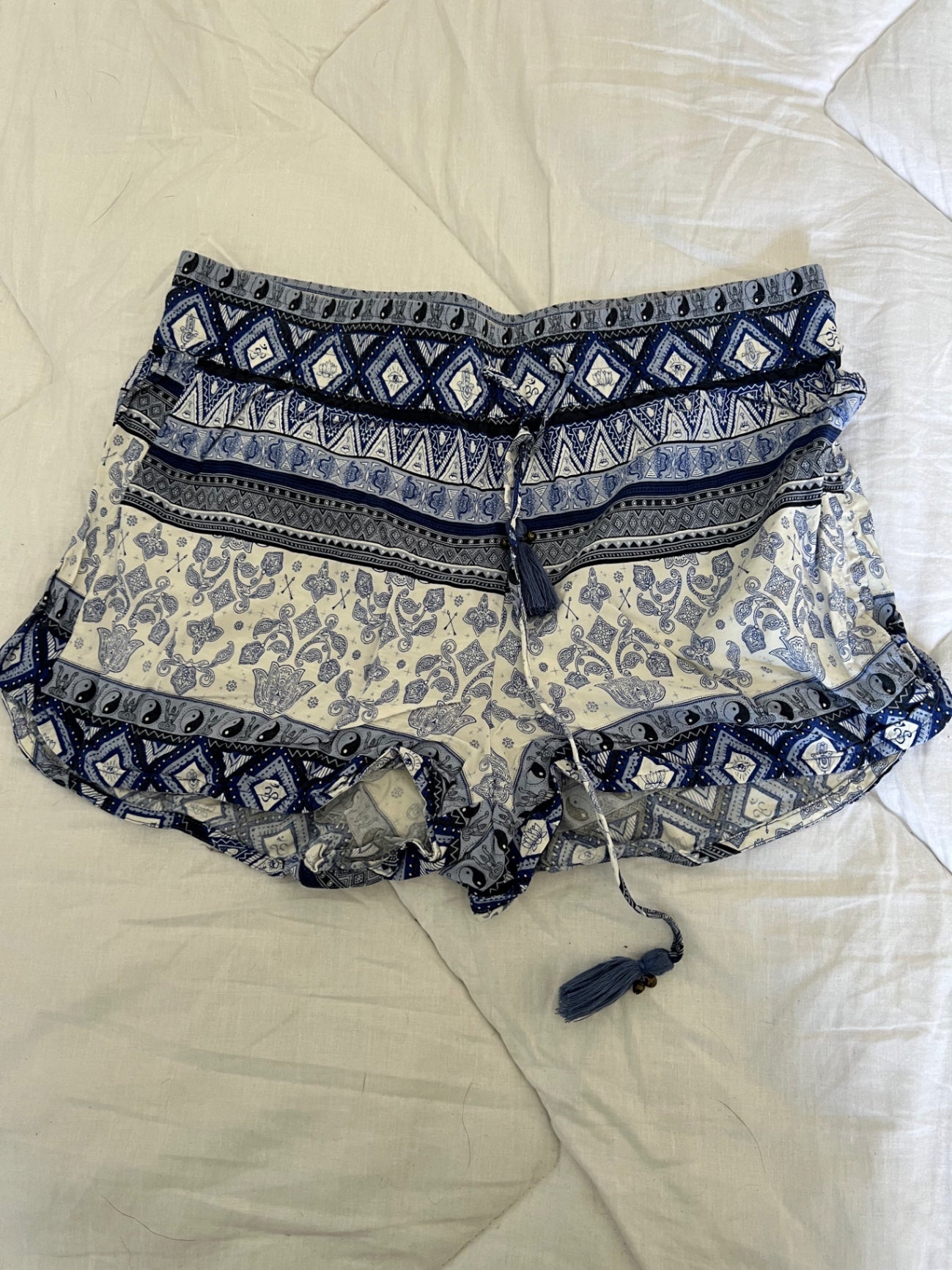Review Shorts Blau und Weiß Größe: XS