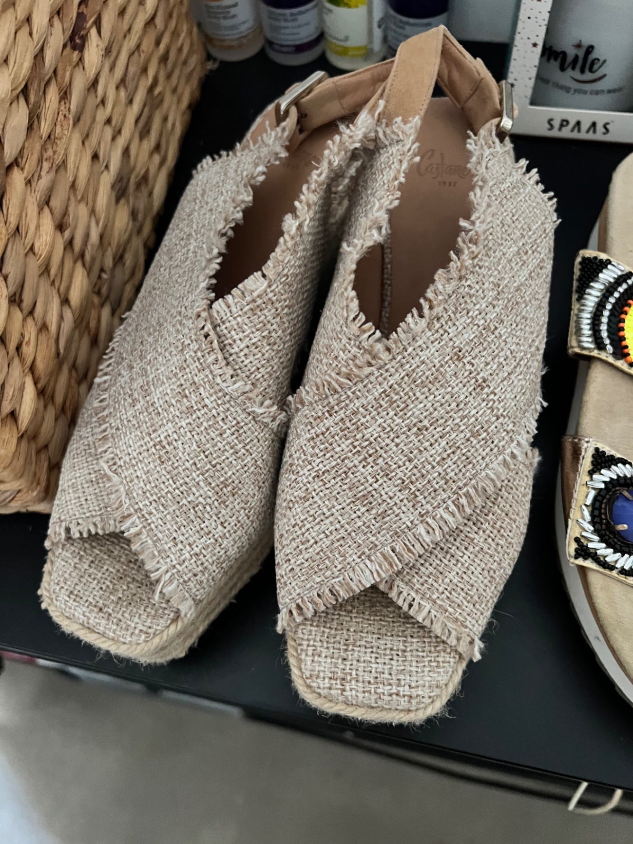 Castauer Sandalen Beige Größe: 38
