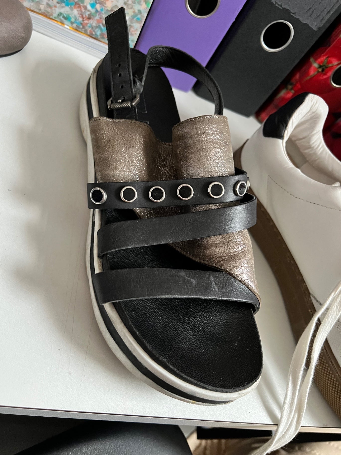 Mijus Sandalen Schwarz, Gold Größe: 39