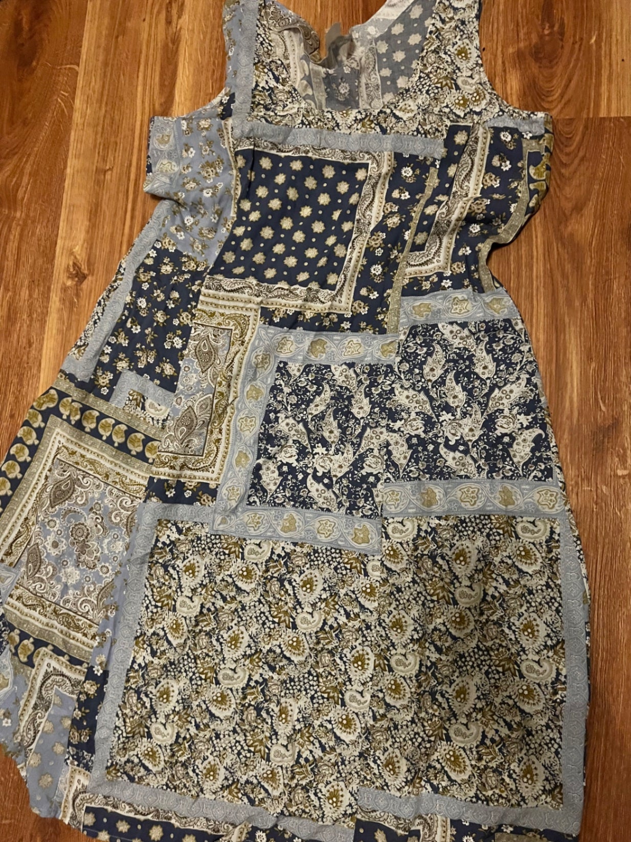 100% Viscose Kleid Größe: 40