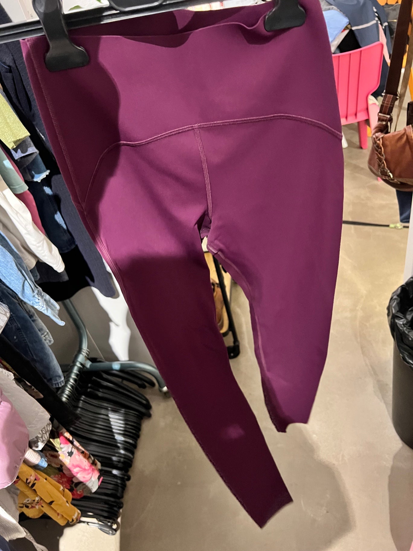 H&M Shaping Sporthose Burgunder Größe: M