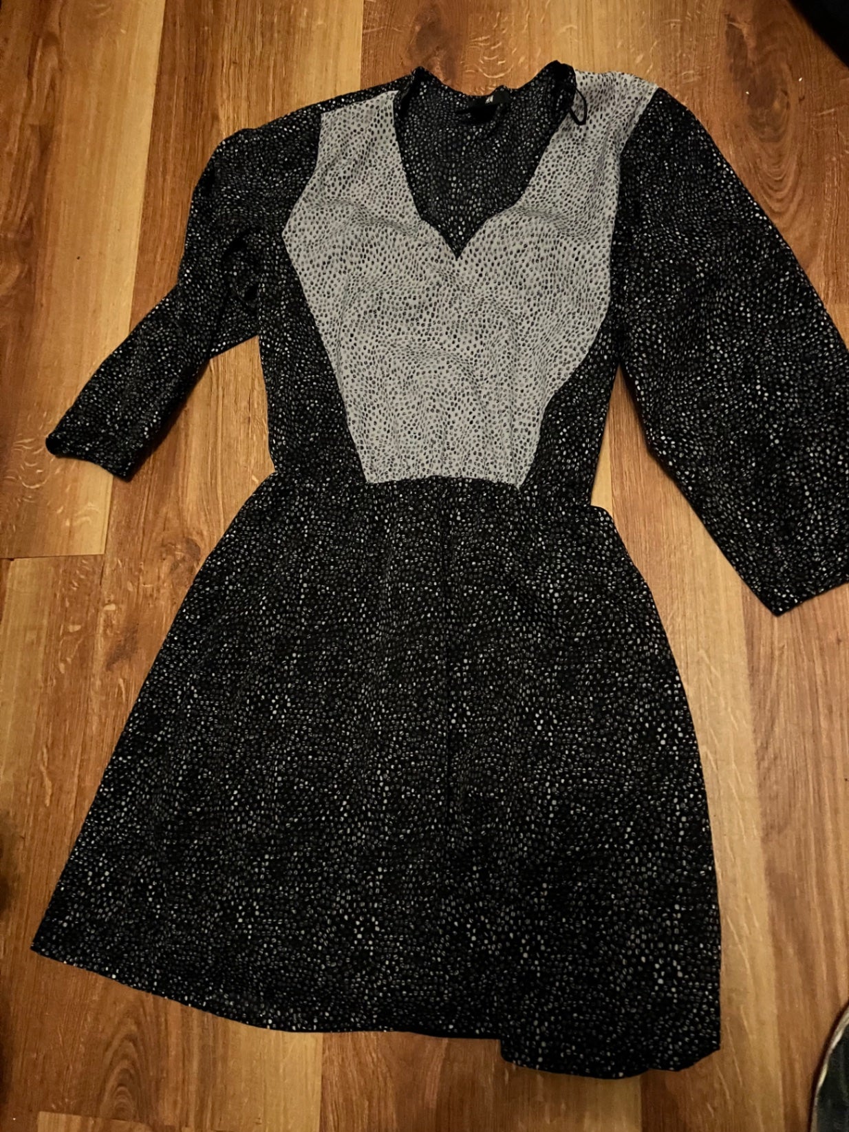 H&M Kleid Schwarz und Weiß Größe: XS
