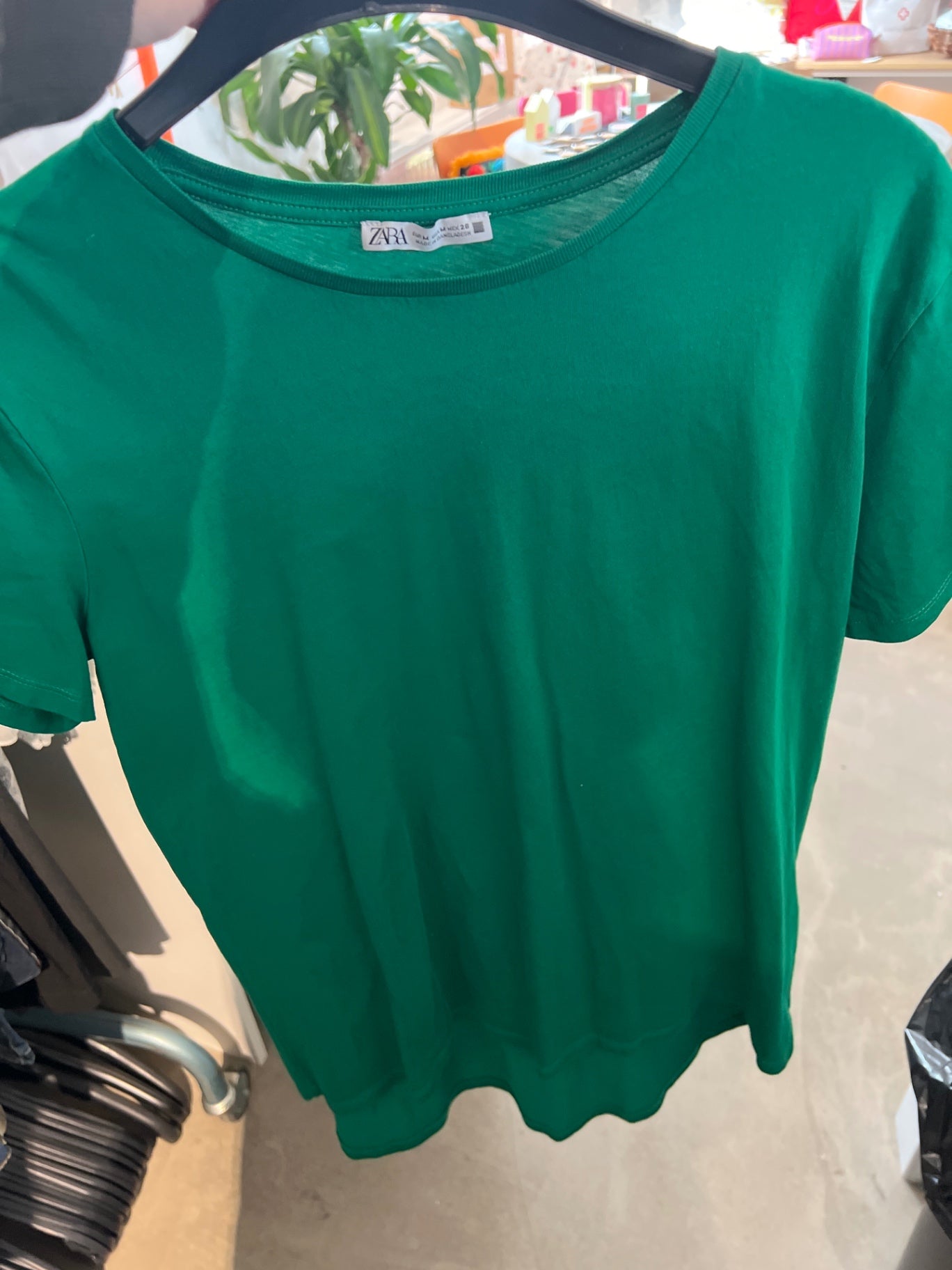 ZARA T-Shirt Grün Größe: M