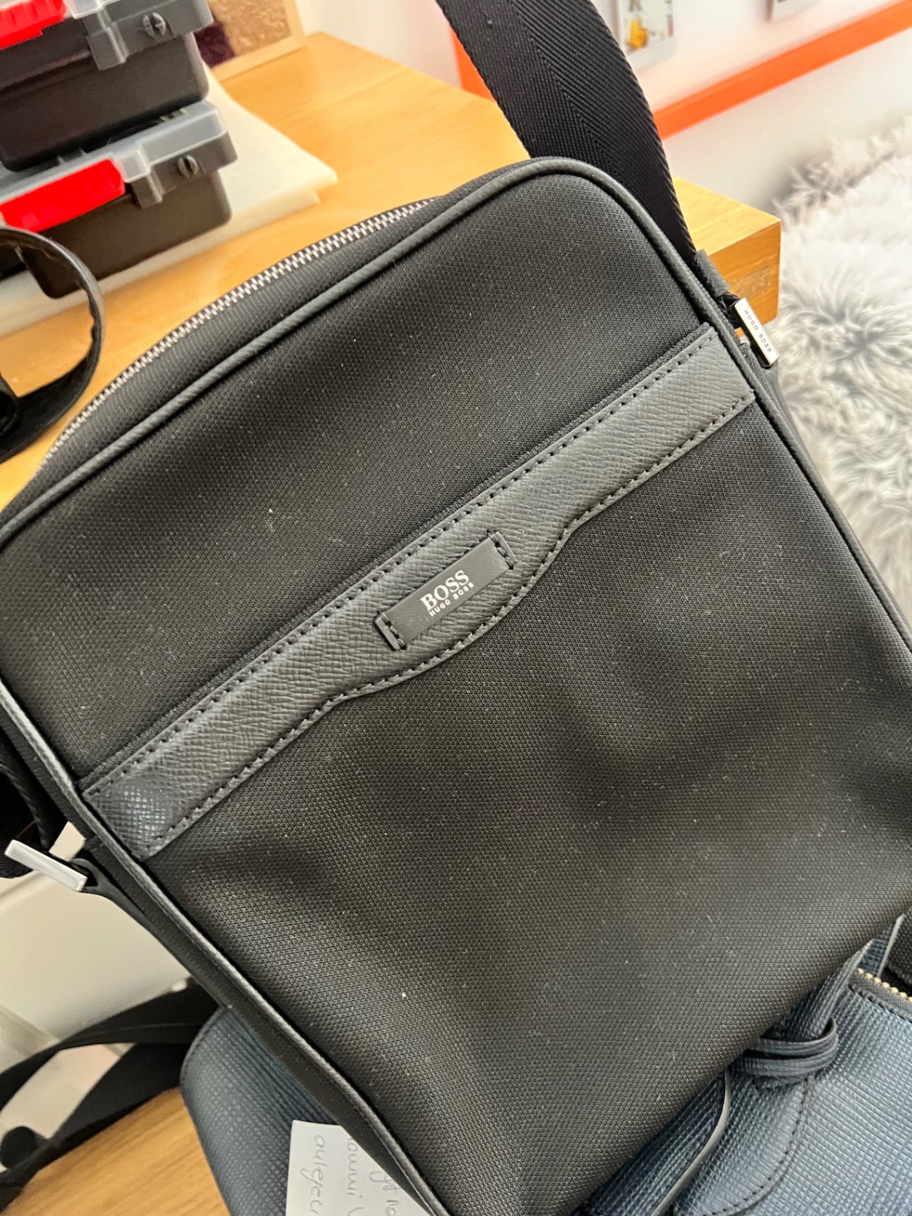 Hugo Boss Umhängetasche Schwarz 